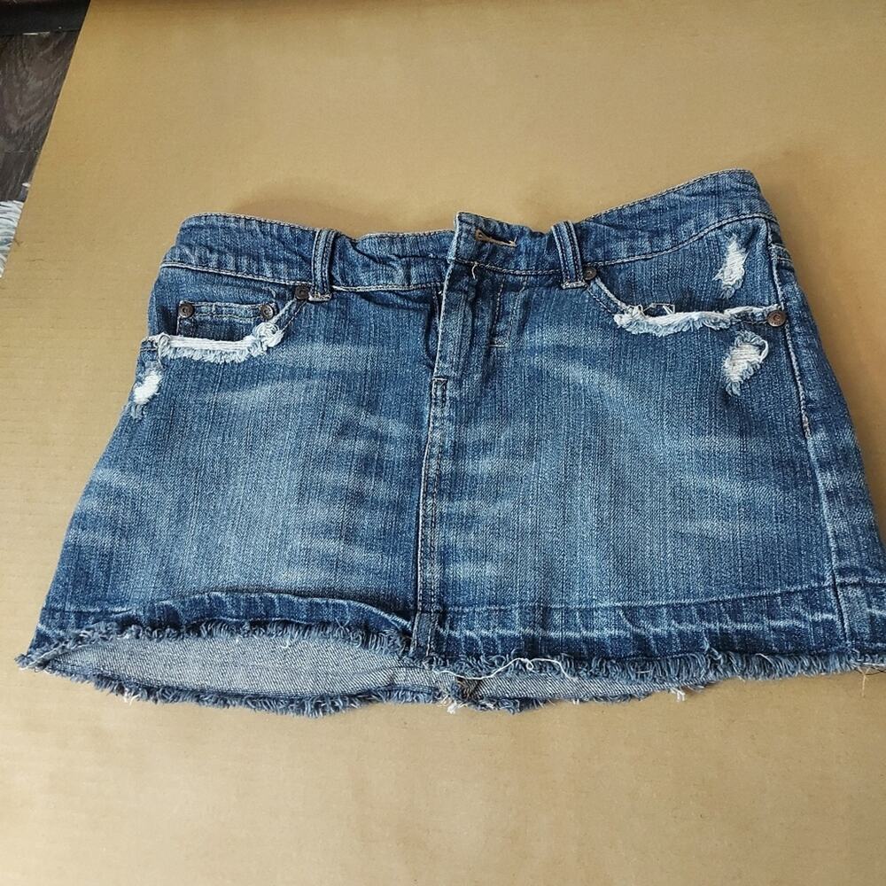 Celebrity Pink Distressed Denim Mini Skirt 3 Flaws Crafting/Upcycling Distressed